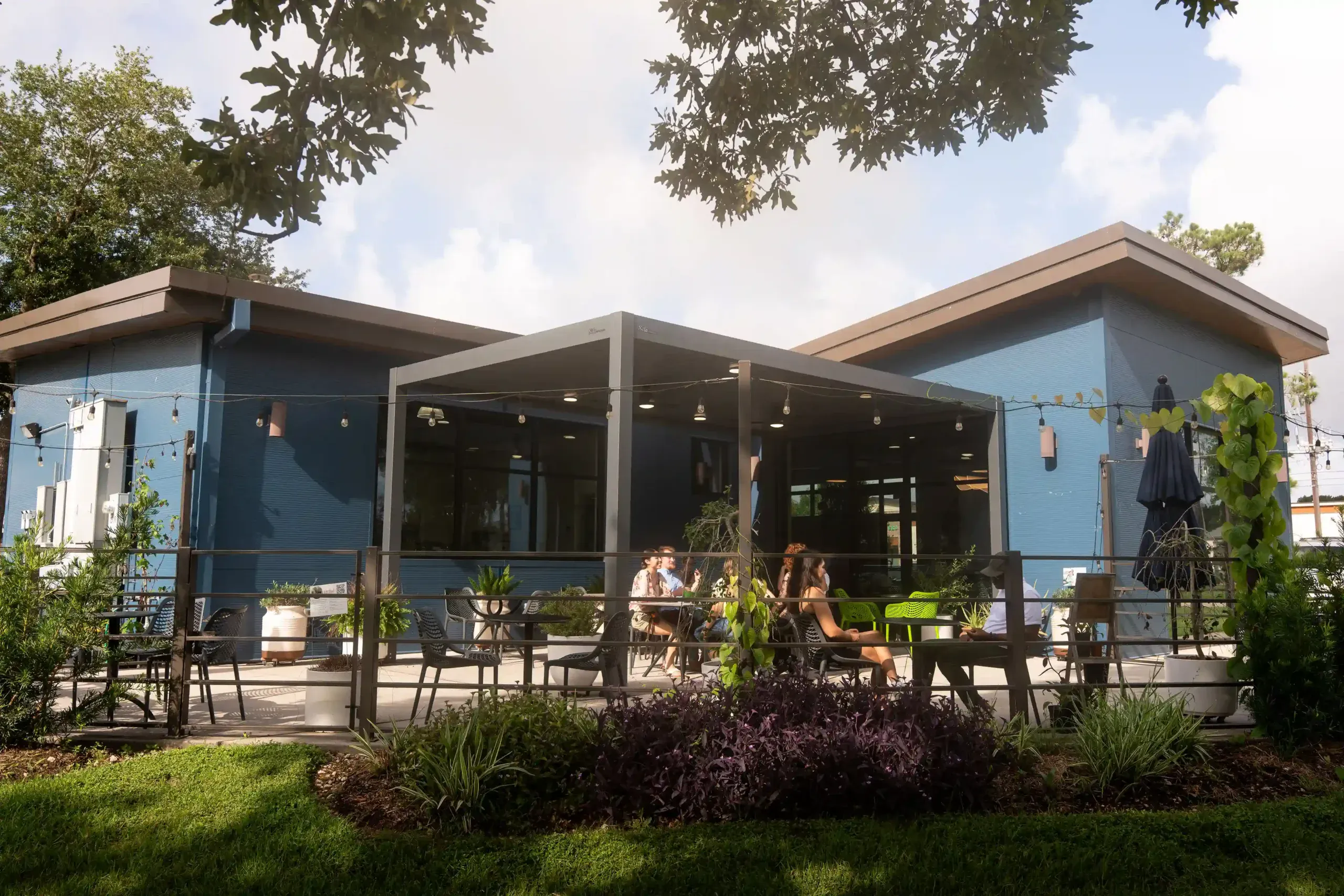 Cafe ZunZun Patio Lounge — Kuala Lumpur, Malaysia